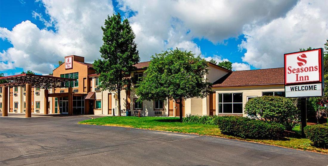 Seasons Inn Traverse City Exteriér fotografie