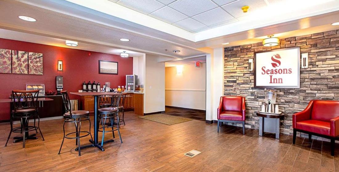 Seasons Inn Traverse City Exteriér fotografie